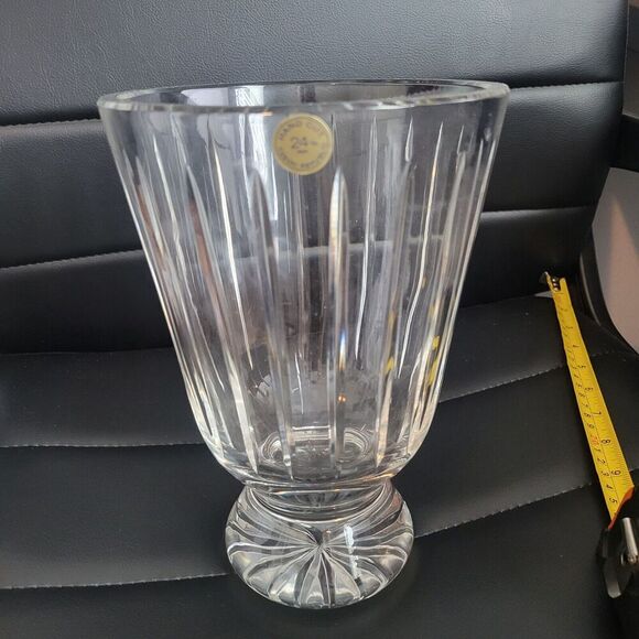 LARGE VINTAGE CZECH BOHEMIAN FINE QUALITY LEAD CRYSTAL 9" HAND CUT VASE